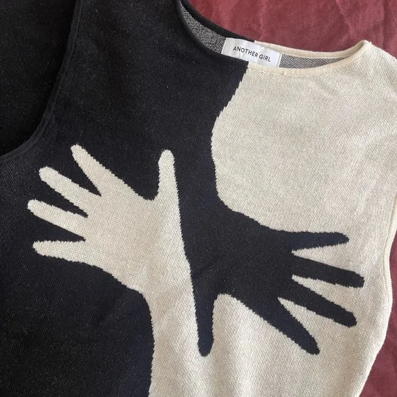 Abstract Knit midi dress - Picture 2 of 4